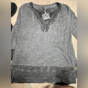 Rare, Lola distressed tunic